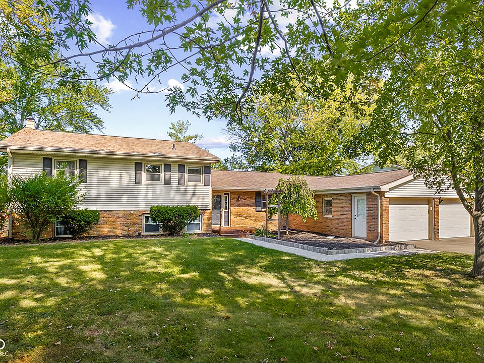 1st image of 3736 W South Wood Lake Dr