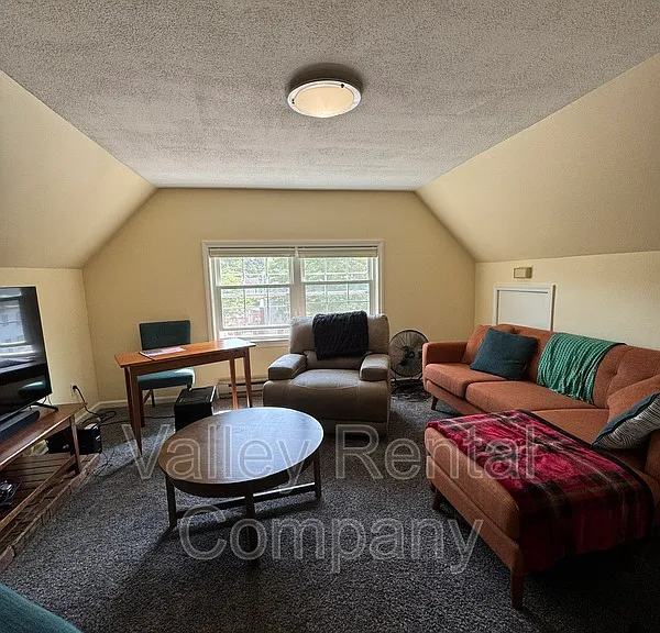 65 Pearl St #1 — Photo 4