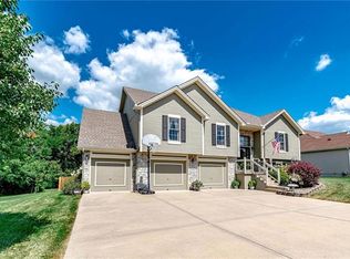 1703 Clear Creek Dr, Kearney, MO 64060