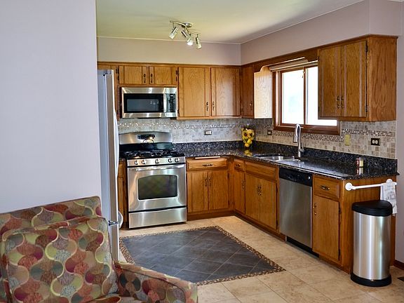 5th image of 2926 195th St
