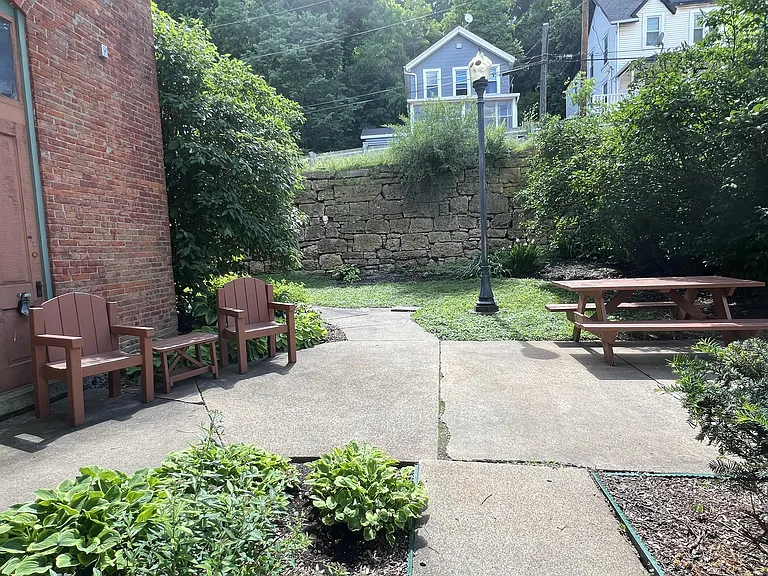469 Emmett St — Photo 18