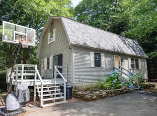 43 Hunter Dr, Epping, NH 03042