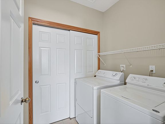 4th image of 1380 SE Florence Dr Unit 47