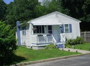 45 Plenty St, Warwick, RI 02889