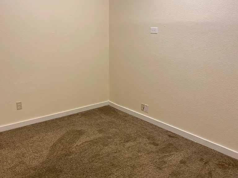 5521 Eisenhower Dr — Photo 7