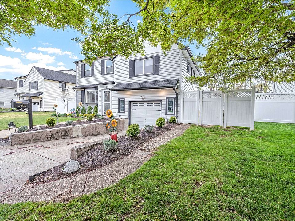 39 Poplar Street, Massapequa, NY 11758 Zillow