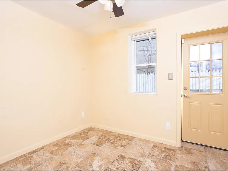 2545 Ellsworth St — Photo 9