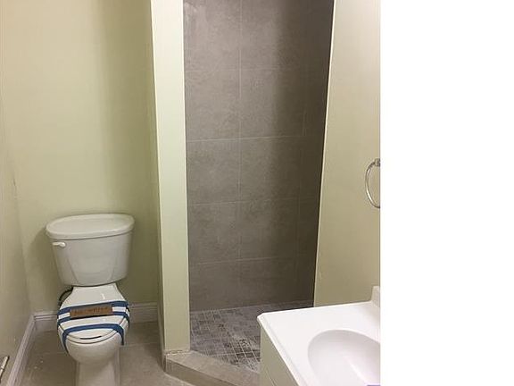 3rd image of 1707 NW 9th St