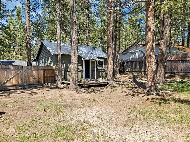 3533 Bobby Grey Cir — Photo 10