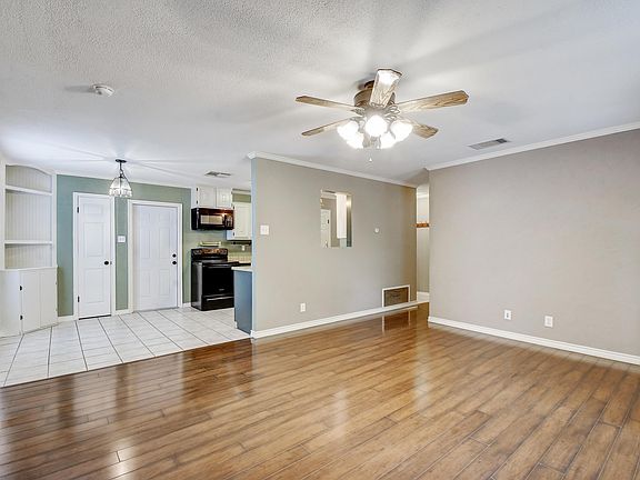 4th image of 3429 Harvest Dr