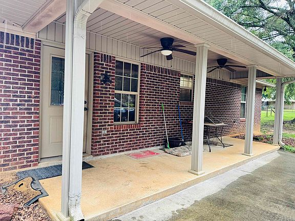 5th image of 845 Hickory St