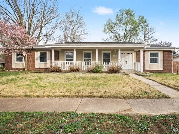 668 Talon Dr, Florissant, MO 63031