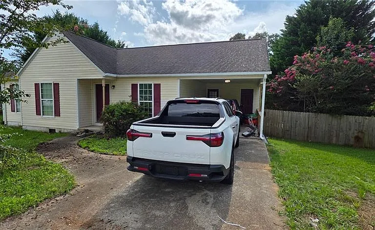 5831 Fieldstone Ct — Photo 1