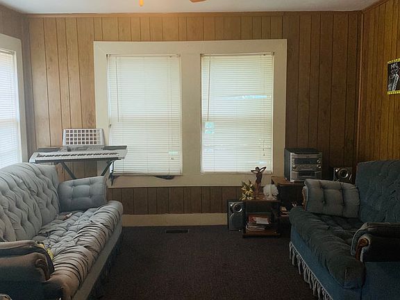 5th image of 190 McAlpine St