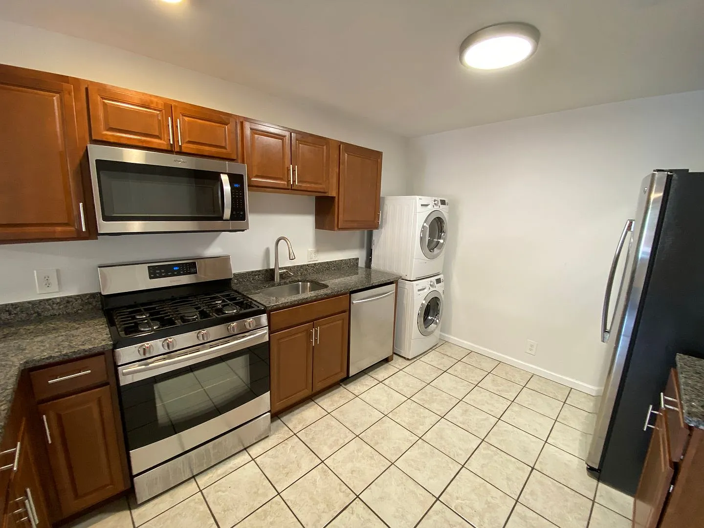 E 15th Ave 325 TPP — Photo 3