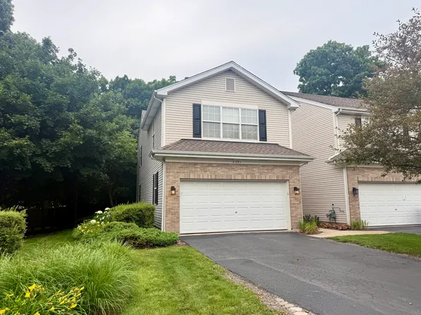 2391 Stoughton Cir, Aurora, IL 60502