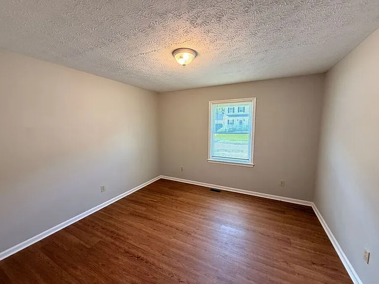 1412 Ritchie Ct — Photo 34
