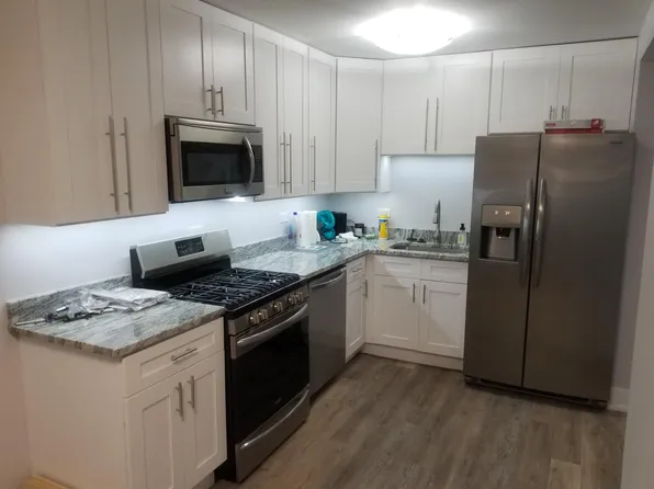 4823 N Sawyer Ave, Chicago, IL 60625