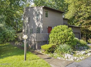 175 Maxwell Rd, Latham, NY 12110