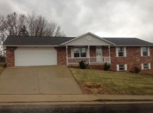 103 Cedar Park Dr, Linn, MO 65051