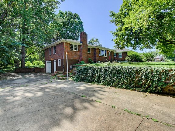 4th image of 119 Allenwood Dr