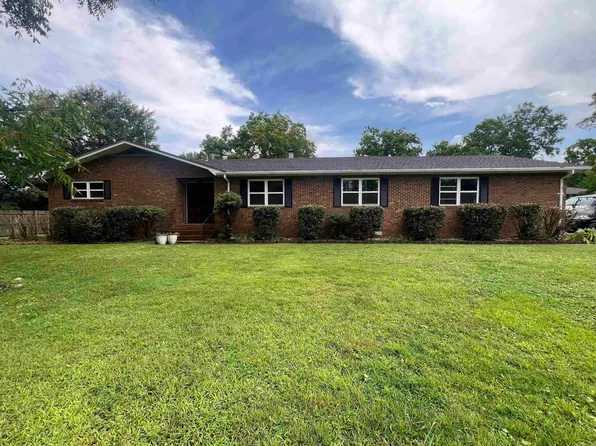 726 N 6th Ave, Piggott, AR 72454