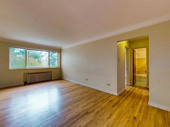 3rd image of 733 E 2nd Ave APT 204
