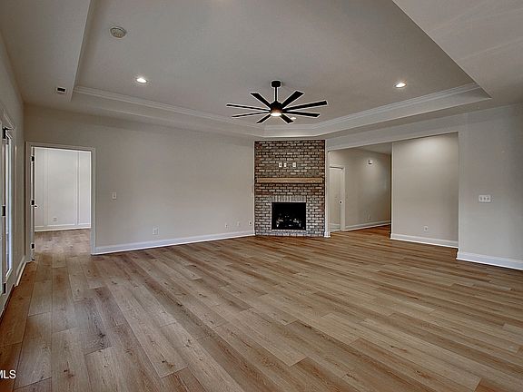 5th image of 1209 Brown Rd