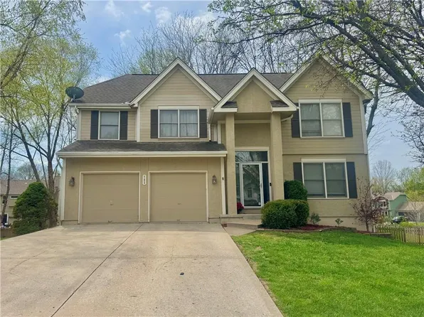 705 Hawthorne Dr, Liberty, MO 64068