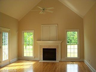 4th image of 5529 E Hiddenbrook Dr