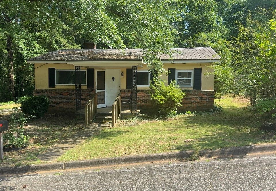1st image of 745 Carver Ave