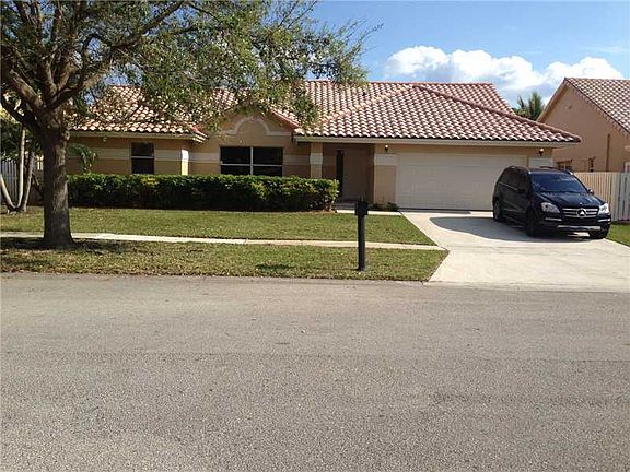 3rd image of 16222 NW 14th Ct