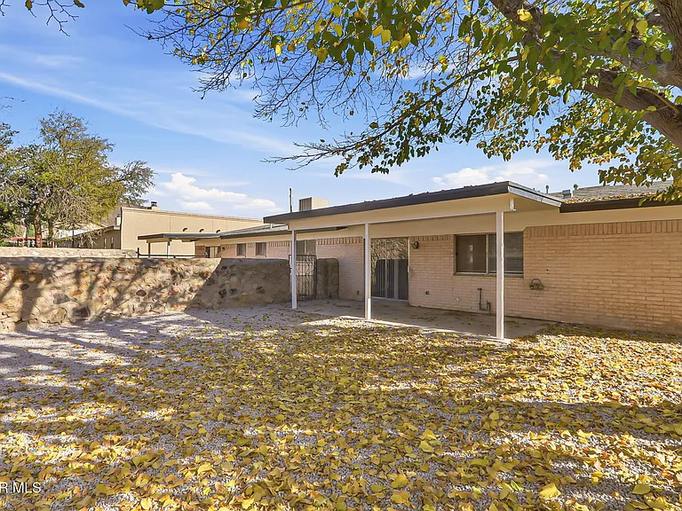 7129 Orizaba Ave — Photo 29