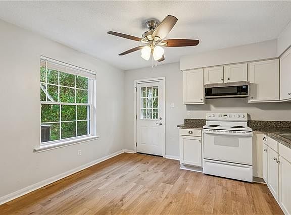 3rd image of 715 Atalin St