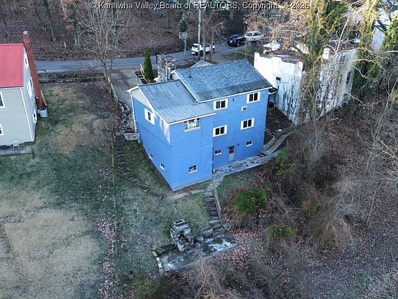 4th image of 2516 Spring St