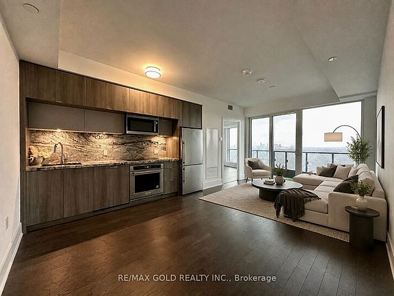 3rd image of 585 Bloor St E #3515