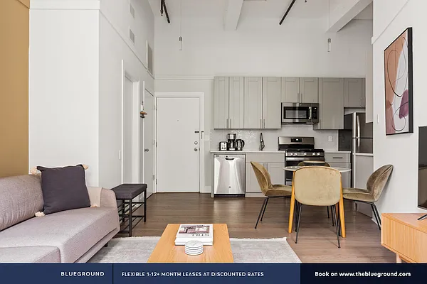 Rented by The Blueground | media 4