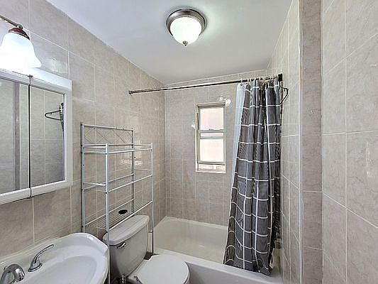 5th image of 23-24 24th St #1R