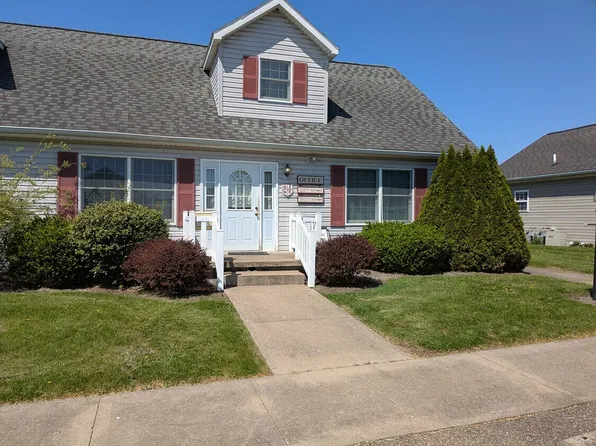 380 Browns Ln Suite 8, Coshocton, OH 43812