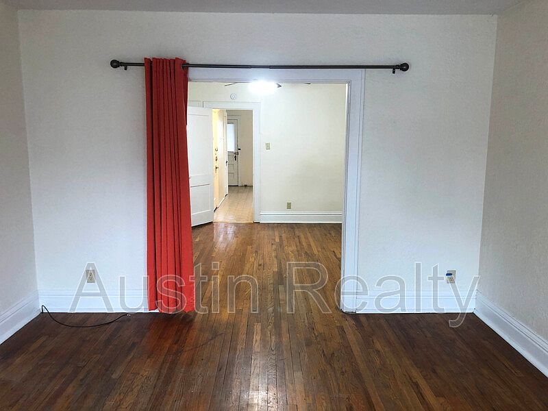 2nd image of 6002 Wanda Ave #6002