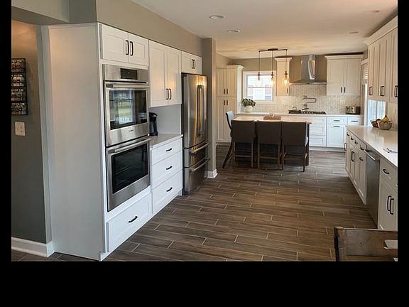 4th image of 1312 Northgate Dr