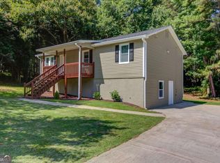 1381 Timbercrest Dr, Lawrenceville, GA 30045