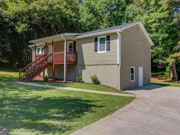 1381 Timbercrest Dr, Lawrenceville, GA 30045