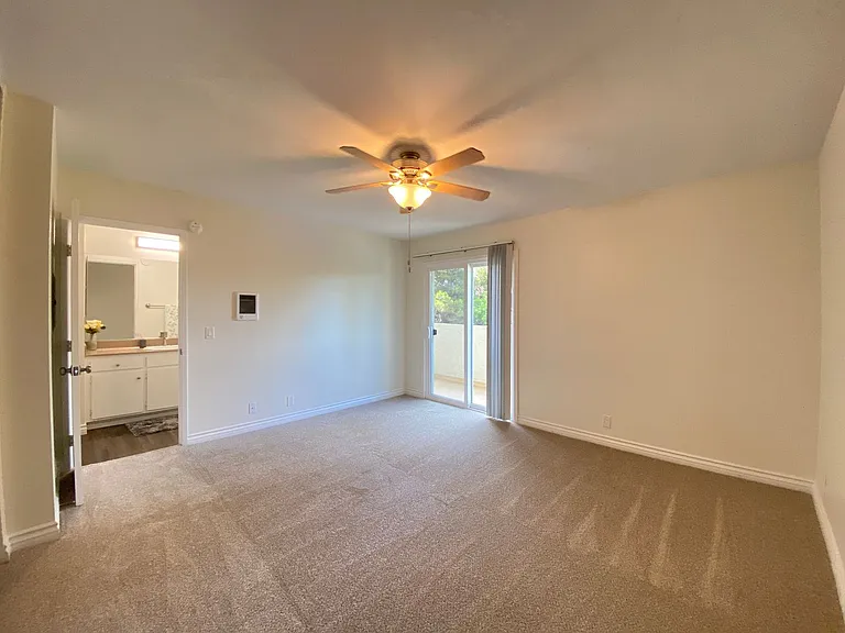 Villas de Laura Apts — Photo 13