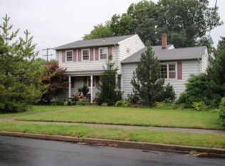 24 Braemar Dr, Wayne, NJ 07470