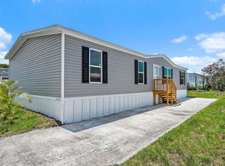 7480 SE Eagle Ave, Hobe Sound, FL 33455