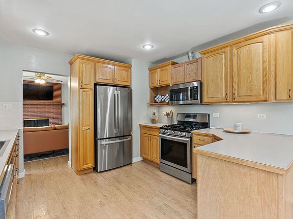 5th image of 3111 E 32nd Ave