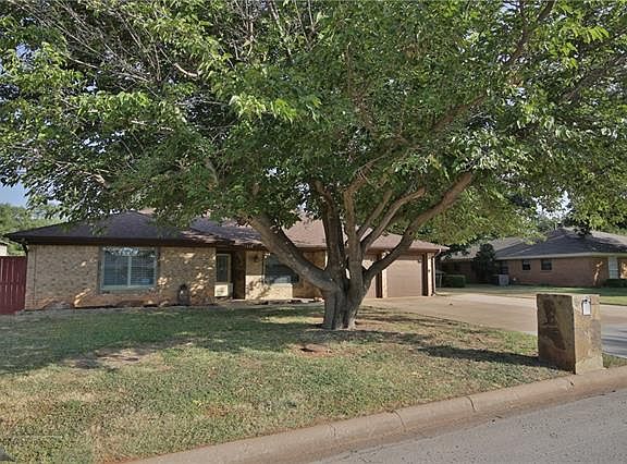 3rd image of 1726 Richland Dr