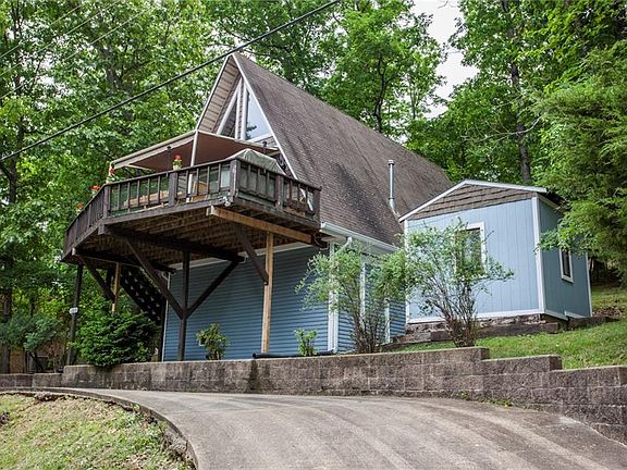 2nd image of 11819 White Oak Dr