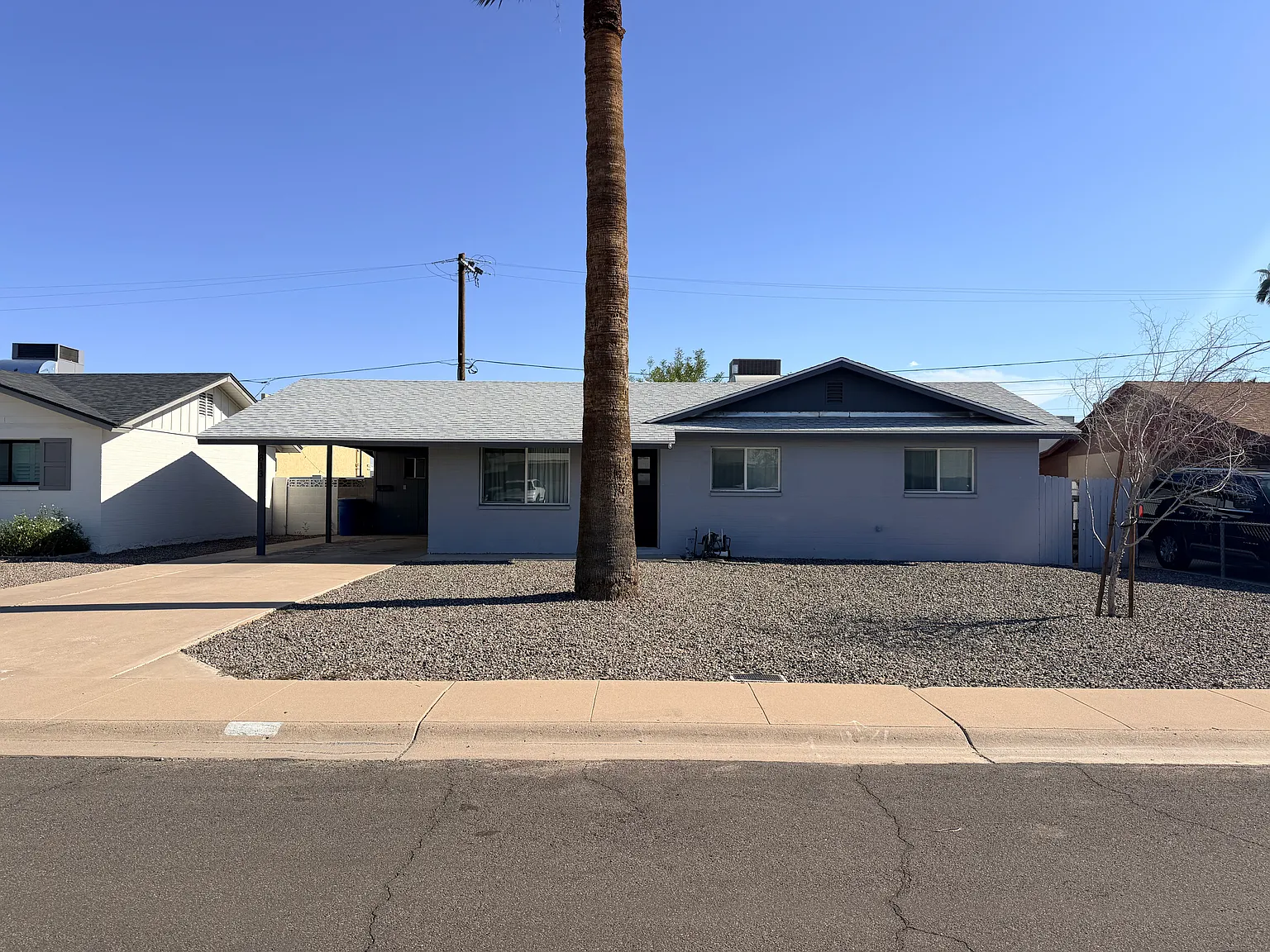 3 bed, 1090 sqft, $2,200 — Photo 1